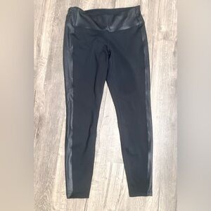 New Balance Black Polyester Pants‎